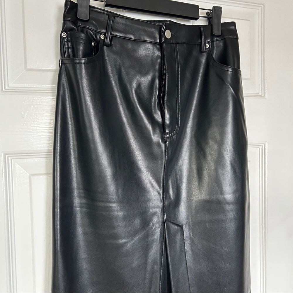 3/$20 7 For All Mankind faux leather midi skirt size small - Picture 5 of 15